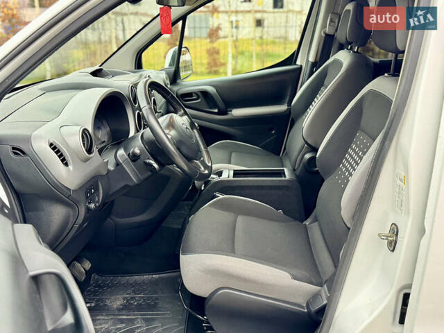 Белый Ситроен Берлинго, объемом двигателя 1.6 л и пробегом 192 тыс. км за 8850 $, фото 21 на Automoto.ua