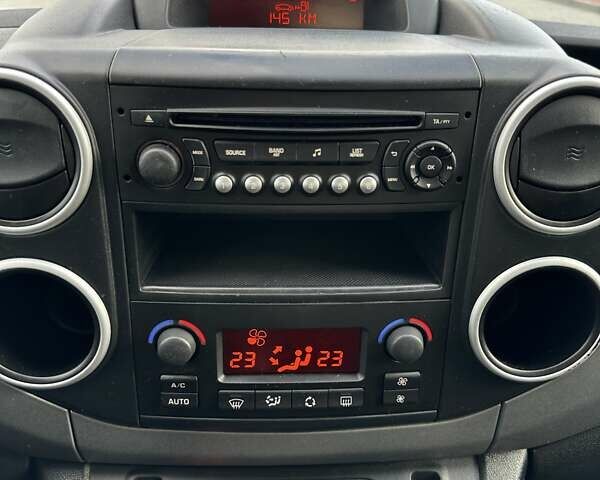 Белый Ситроен Берлинго, объемом двигателя 1.6 л и пробегом 240 тыс. км за 7650 $, фото 53 на Automoto.ua