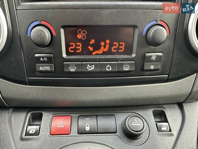 Белый Ситроен Берлинго, объемом двигателя 1.6 л и пробегом 240 тыс. км за 7650 $, фото 52 на Automoto.ua