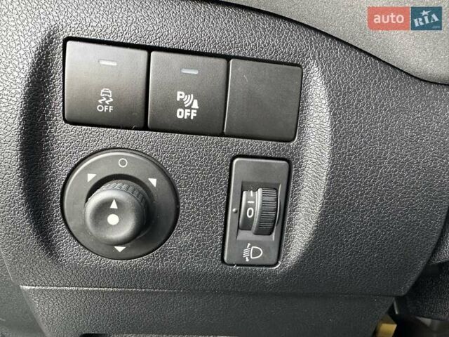 Белый Ситроен Берлинго, объемом двигателя 1.6 л и пробегом 240 тыс. км за 7750 $, фото 49 на Automoto.ua