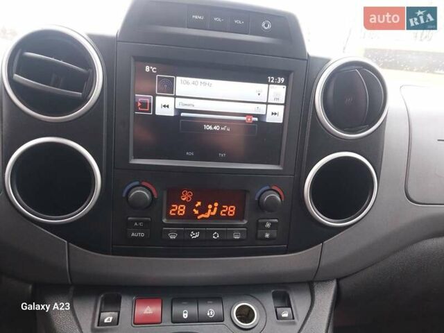 Белый Ситроен Берлинго, объемом двигателя 1.6 л и пробегом 244 тыс. км за 9700 $, фото 14 на Automoto.ua