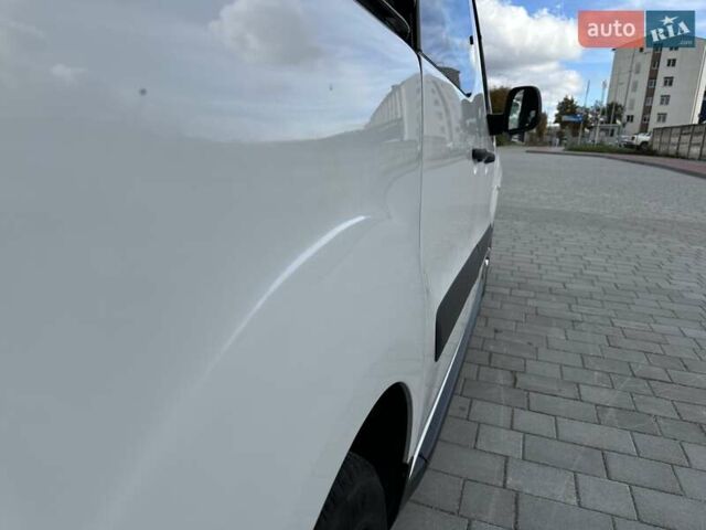 Белый Ситроен Берлинго, объемом двигателя 1.6 л и пробегом 240 тыс. км за 7750 $, фото 36 на Automoto.ua