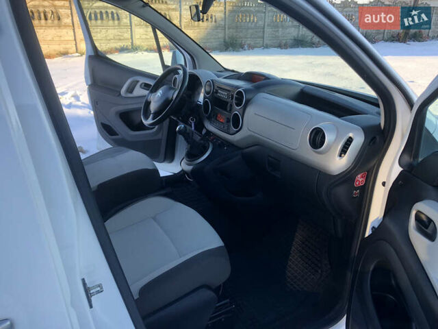Білий Сітроен Берлінго, об'ємом двигуна 1.6 л та пробігом 233 тис. км за 9850 $, фото 10 на Automoto.ua