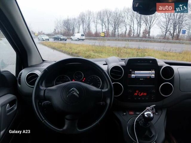 Белый Ситроен Берлинго, объемом двигателя 1.6 л и пробегом 244 тыс. км за 9700 $, фото 12 на Automoto.ua