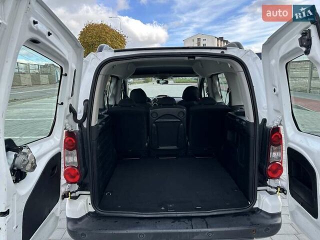 Белый Ситроен Берлинго, объемом двигателя 1.6 л и пробегом 240 тыс. км за 7650 $, фото 33 на Automoto.ua