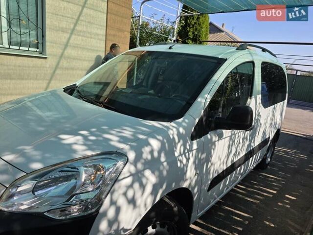 Белый Ситроен Берлинго, объемом двигателя 1.56 л и пробегом 90 тыс. км за 11500 $, фото 15 на Automoto.ua