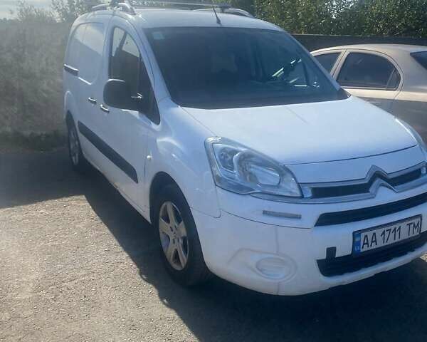 Белый Ситроен Берлинго, объемом двигателя 1.56 л и пробегом 202 тыс. км за 8500 $, фото 1 на Automoto.ua