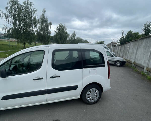 Белый Ситроен Берлинго, объемом двигателя 1.6 л и пробегом 270 тыс. км за 9800 $, фото 6 на Automoto.ua