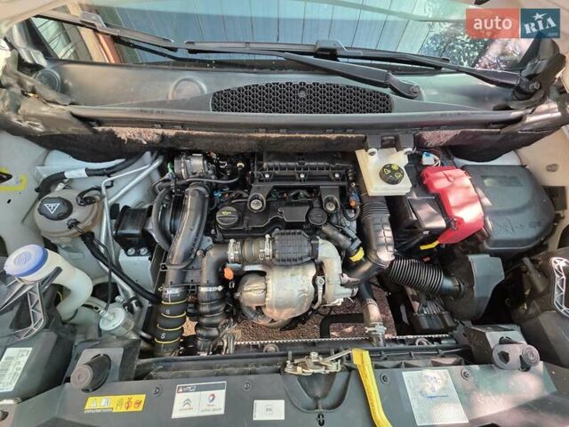 Белый Ситроен Берлинго, объемом двигателя 1.56 л и пробегом 90 тыс. км за 11500 $, фото 1 на Automoto.ua