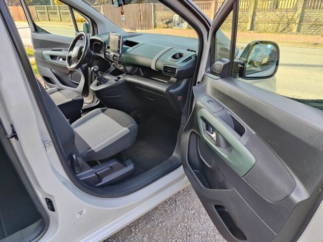 Ситроен Берлинго 2018 в Киеве на Automoto.ua Белый Ситроен Берлинго, объемом двигателя 1.5 л и пробегом 120 тыс. км за 8900 $, фото 12 на Automoto.ua