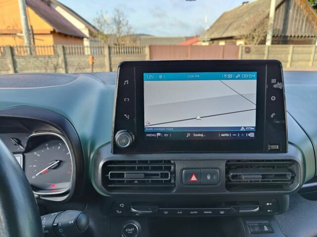 Ситроен Берлинго 2018 в Киеве на Automoto.ua Белый Ситроен Берлинго, объемом двигателя 1.5 л и пробегом 120 тыс. км за 8900 $, фото 16 на Automoto.ua