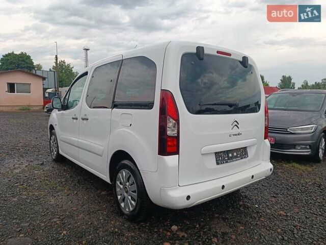 Белый Ситроен Берлинго, объемом двигателя 1.6 л и пробегом 172 тыс. км за 10500 $, фото 37 на Automoto.ua