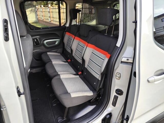 Ситроен Берлинго 2018 в Киеве на Automoto.ua Белый Ситроен Берлинго, объемом двигателя 1.5 л и пробегом 120 тыс. км за 8900 $, фото 13 на Automoto.ua