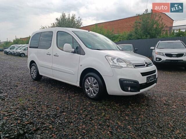 Белый Ситроен Берлинго, объемом двигателя 1.6 л и пробегом 172 тыс. км за 10500 $, фото 41 на Automoto.ua