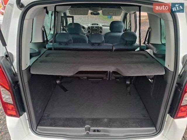 Белый Ситроен Берлинго, объемом двигателя 1.6 л и пробегом 172 тыс. км за 10500 $, фото 34 на Automoto.ua