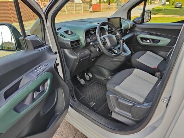 Ситроен Берлинго 2018 в Киеве на Automoto.ua Белый Ситроен Берлинго, объемом двигателя 1.5 л и пробегом 120 тыс. км за 8900 $, фото 14 на Automoto.ua