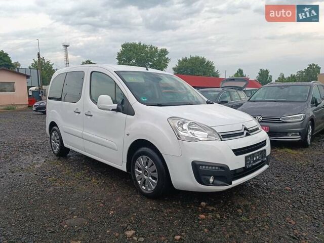 Белый Ситроен Берлинго, объемом двигателя 1.6 л и пробегом 172 тыс. км за 10500 $, фото 12 на Automoto.ua