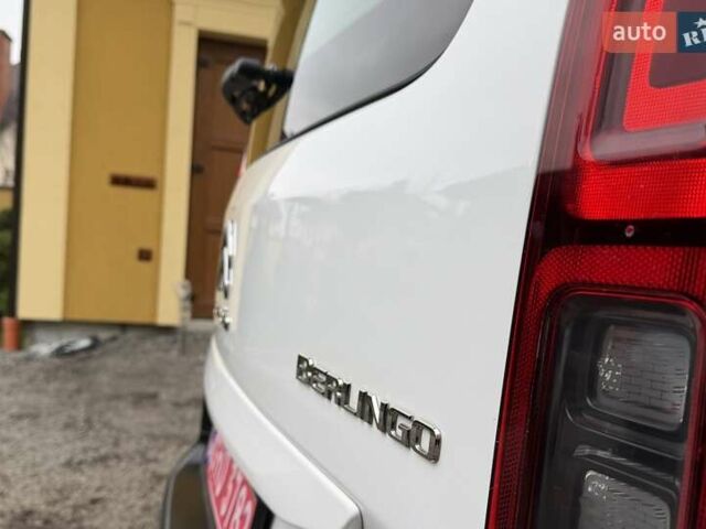 Белый Ситроен Берлинго, объемом двигателя 1.5 л и пробегом 159 тыс. км за 15950 $, фото 29 на Automoto.ua