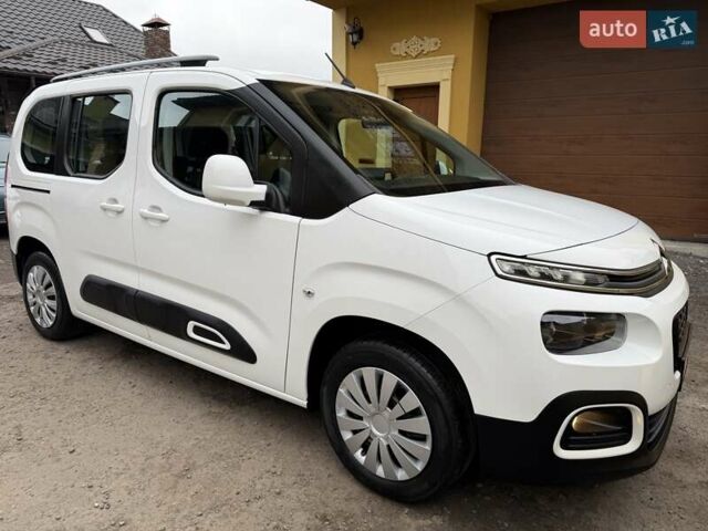 Белый Ситроен Берлинго, объемом двигателя 1.5 л и пробегом 159 тыс. км за 15950 $, фото 9 на Automoto.ua