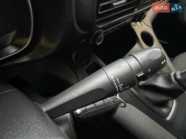 Белый Ситроен Берлинго, объемом двигателя 1.5 л и пробегом 159 тыс. км за 15950 $, фото 80 на Automoto.ua