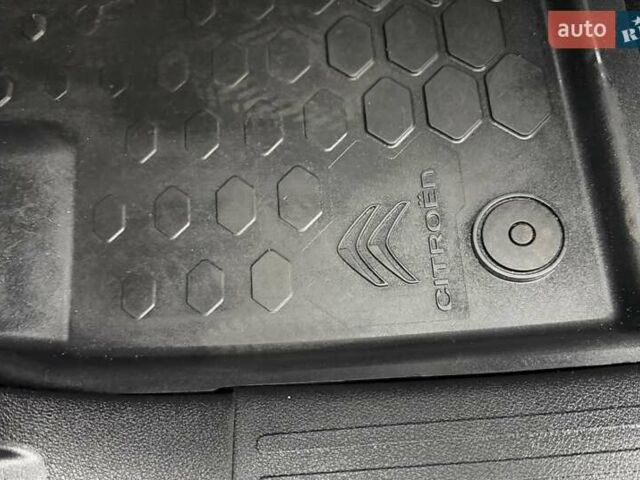 Белый Ситроен Берлинго, объемом двигателя 1.5 л и пробегом 159 тыс. км за 15950 $, фото 62 на Automoto.ua