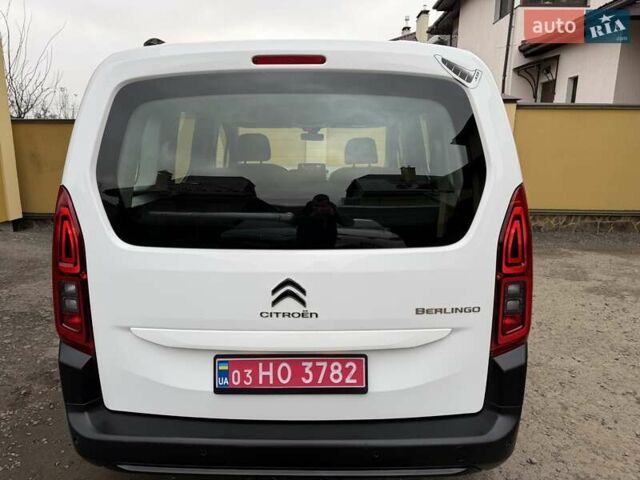 Белый Ситроен Берлинго, объемом двигателя 1.5 л и пробегом 159 тыс. км за 15950 $, фото 5 на Automoto.ua