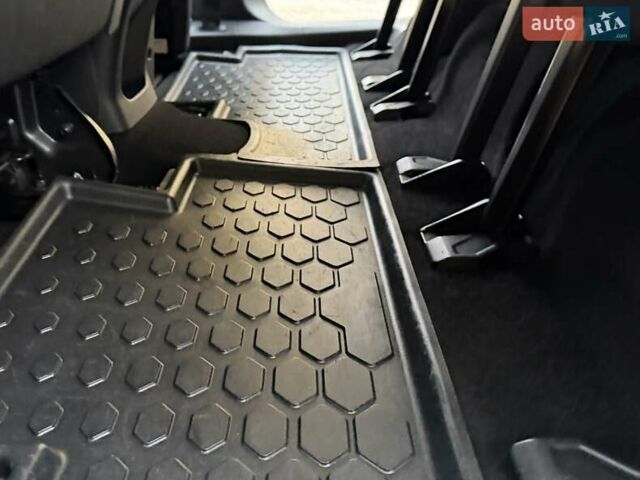 Белый Ситроен Берлинго, объемом двигателя 1.5 л и пробегом 159 тыс. км за 15950 $, фото 51 на Automoto.ua