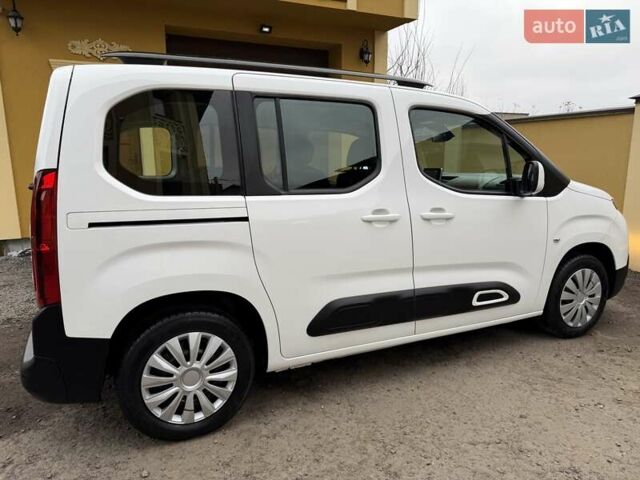 Белый Ситроен Берлинго, объемом двигателя 1.5 л и пробегом 159 тыс. км за 15950 $, фото 8 на Automoto.ua