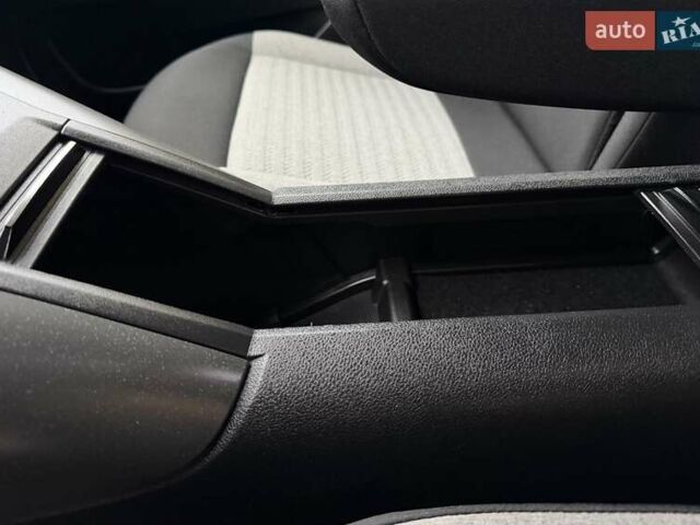 Белый Ситроен Берлинго, объемом двигателя 1.5 л и пробегом 159 тыс. км за 15950 $, фото 98 на Automoto.ua