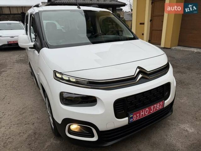 Белый Ситроен Берлинго, объемом двигателя 1.5 л и пробегом 159 тыс. км за 15950 $, фото 10 на Automoto.ua