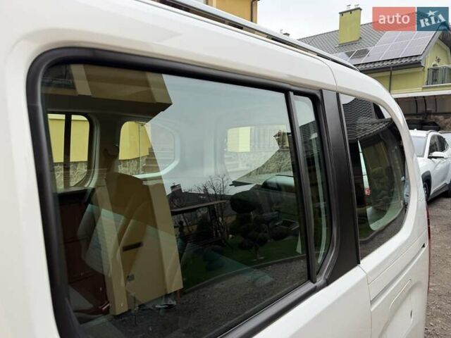 Белый Ситроен Берлинго, объемом двигателя 1.5 л и пробегом 159 тыс. км за 15950 $, фото 22 на Automoto.ua