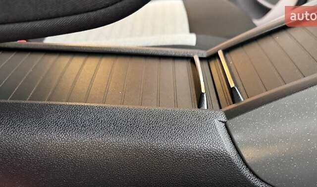 Белый Ситроен Берлинго, объемом двигателя 1.5 л и пробегом 159 тыс. км за 15950 $, фото 58 на Automoto.ua