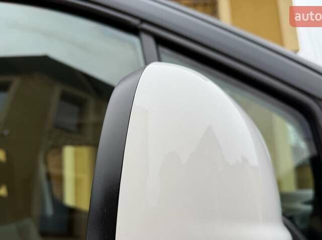 Белый Ситроен Берлинго, объемом двигателя 1.5 л и пробегом 159 тыс. км за 15950 $, фото 34 на Automoto.ua