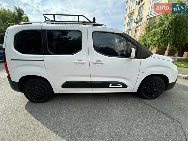 Белый Ситроен Берлинго, объемом двигателя 1.56 л и пробегом 49 тыс. км за 20700 $, фото 1 на Automoto.ua