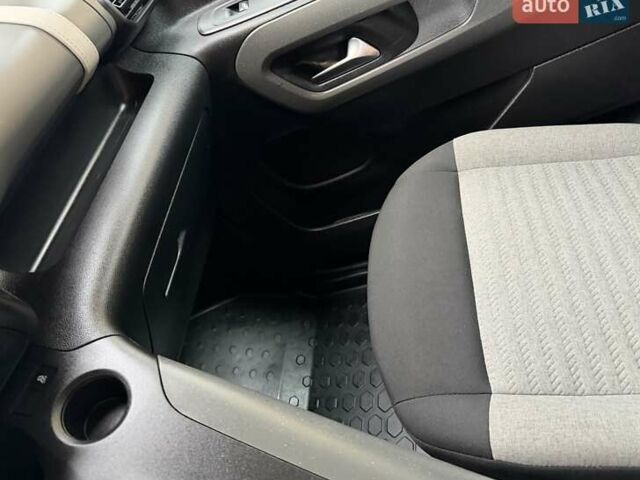 Белый Ситроен Берлинго, объемом двигателя 1.5 л и пробегом 159 тыс. км за 15950 $, фото 74 на Automoto.ua