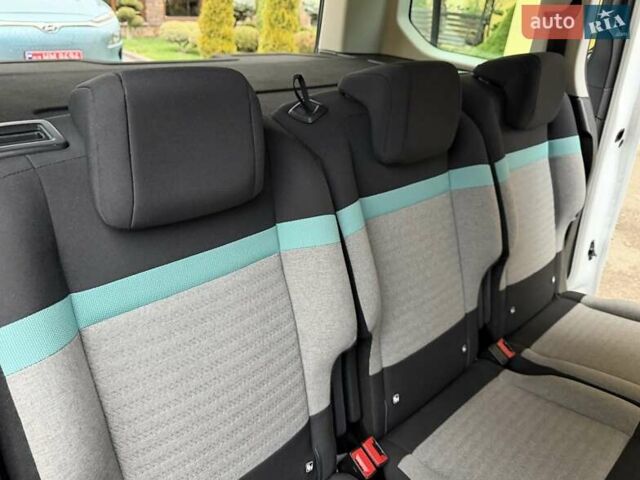 Белый Ситроен Берлинго, объемом двигателя 1.5 л и пробегом 159 тыс. км за 15950 $, фото 54 на Automoto.ua