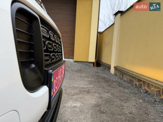 Белый Ситроен Берлинго, объемом двигателя 1.5 л и пробегом 159 тыс. км за 15950 $, фото 17 на Automoto.ua