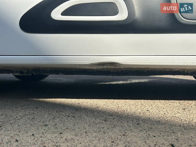 Белый Ситроен Берлинго, объемом двигателя 1.56 л и пробегом 49 тыс. км за 20700 $, фото 21 на Automoto.ua