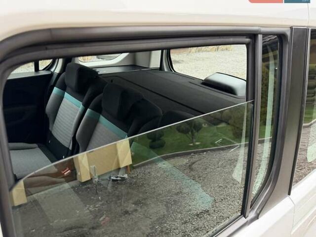 Белый Ситроен Берлинго, объемом двигателя 1.5 л и пробегом 159 тыс. км за 15950 $, фото 36 на Automoto.ua