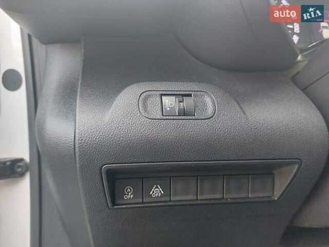 Белый Ситроен Берлинго, объемом двигателя 1.5 л и пробегом 186 тыс. км за 15100 $, фото 22 на Automoto.ua