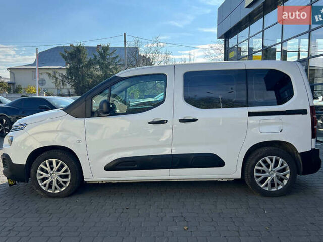 Белый Ситроен Берлинго, объемом двигателя 1.5 л и пробегом 186 тыс. км за 16000 $, фото 3 на Automoto.ua
