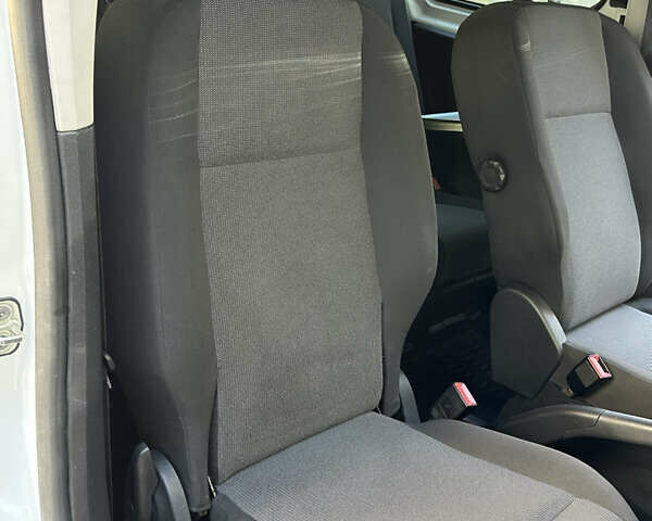 Белый Ситроен Берлинго, объемом двигателя 1.5 л и пробегом 107 тыс. км за 19300 $, фото 29 на Automoto.ua