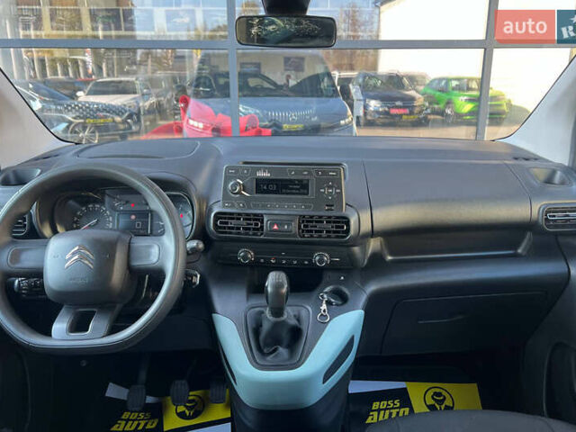 Белый Ситроен Берлинго, объемом двигателя 1.5 л и пробегом 186 тыс. км за 16000 $, фото 11 на Automoto.ua