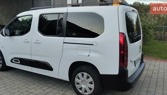 Білий Сітроен Берлінго, об'ємом двигуна 1.6 л та пробігом 114 тис. км за 18200 $, фото 4 на Automoto.ua