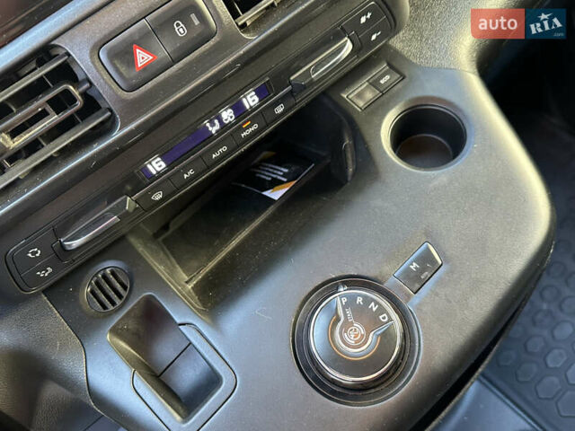 Белый Ситроен Берлинго, объемом двигателя 1.5 л и пробегом 107 тыс. км за 19300 $, фото 19 на Automoto.ua