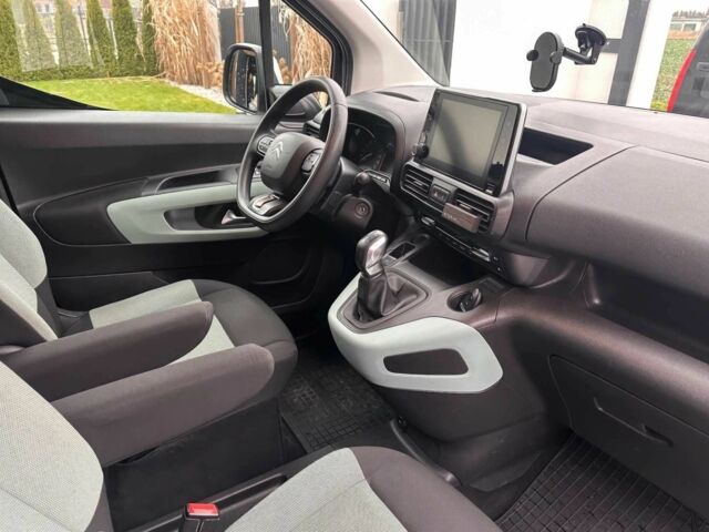 Білий Сітроен Берлінго, об'ємом двигуна 1.5 л та пробігом 65 тис. км за 4000 $, фото 9 на Automoto.ua