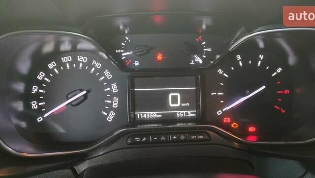 Білий Сітроен Берлінго, об'ємом двигуна 1.6 л та пробігом 114 тис. км за 18200 $, фото 3 на Automoto.ua