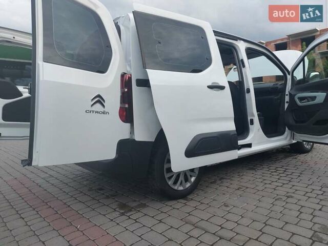 Белый Ситроен Берлинго, объемом двигателя 1.5 л и пробегом 186 тыс. км за 15100 $, фото 26 на Automoto.ua
