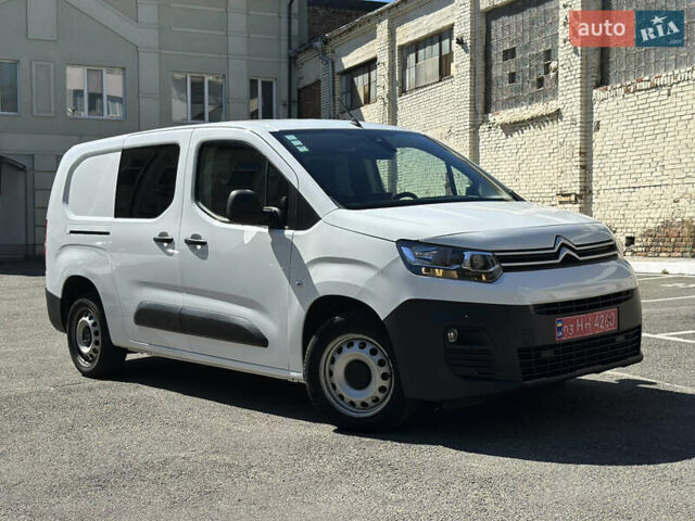 Белый Ситроен Берлинго, объемом двигателя 1.5 л и пробегом 107 тыс. км за 19300 $, фото 4 на Automoto.ua