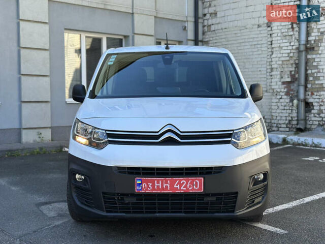 Белый Ситроен Берлинго, объемом двигателя 1.5 л и пробегом 107 тыс. км за 19300 $, фото 1 на Automoto.ua